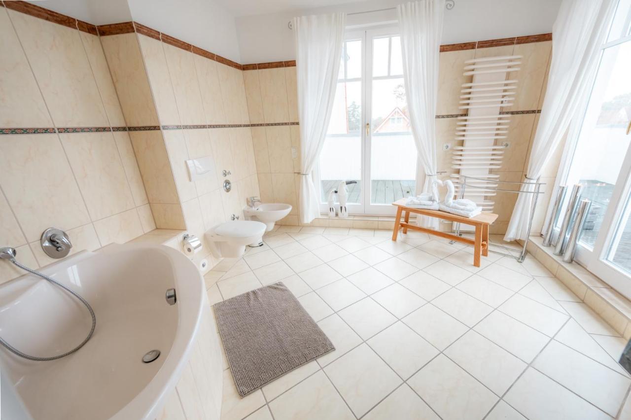 Villa Duene Mit Grosser Sonnenterrasse, Kamin, Wlan Und Tiefgarage Fuer 2-4 Personen Kühlungsborn Zewnętrze zdjęcie